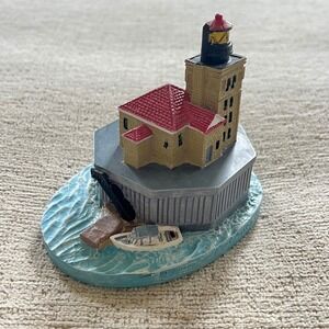 Spooniques Port Austin Reef Lighthouse Figurine Michigan Nautical Decor N009034
